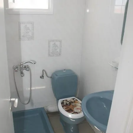 Ostrella, Vacations With Seaview Guest house